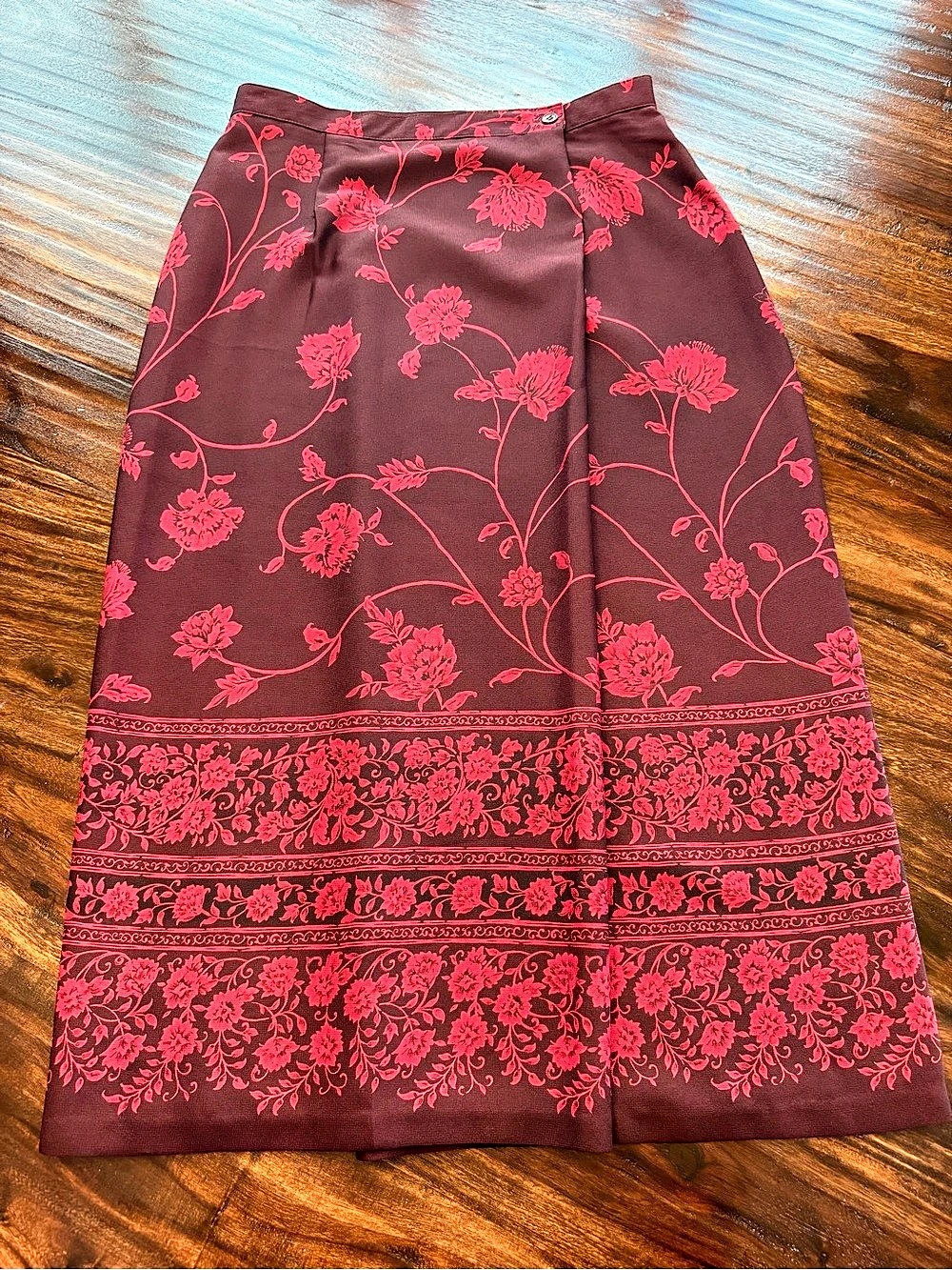 Country Classics by Koret N8653 Floral Skirt Burgundy & Red  Size 16